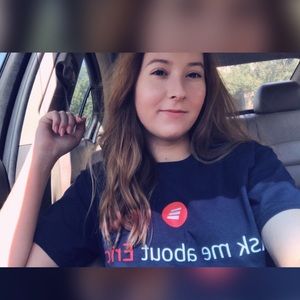 Meet your Posher, Alexandra